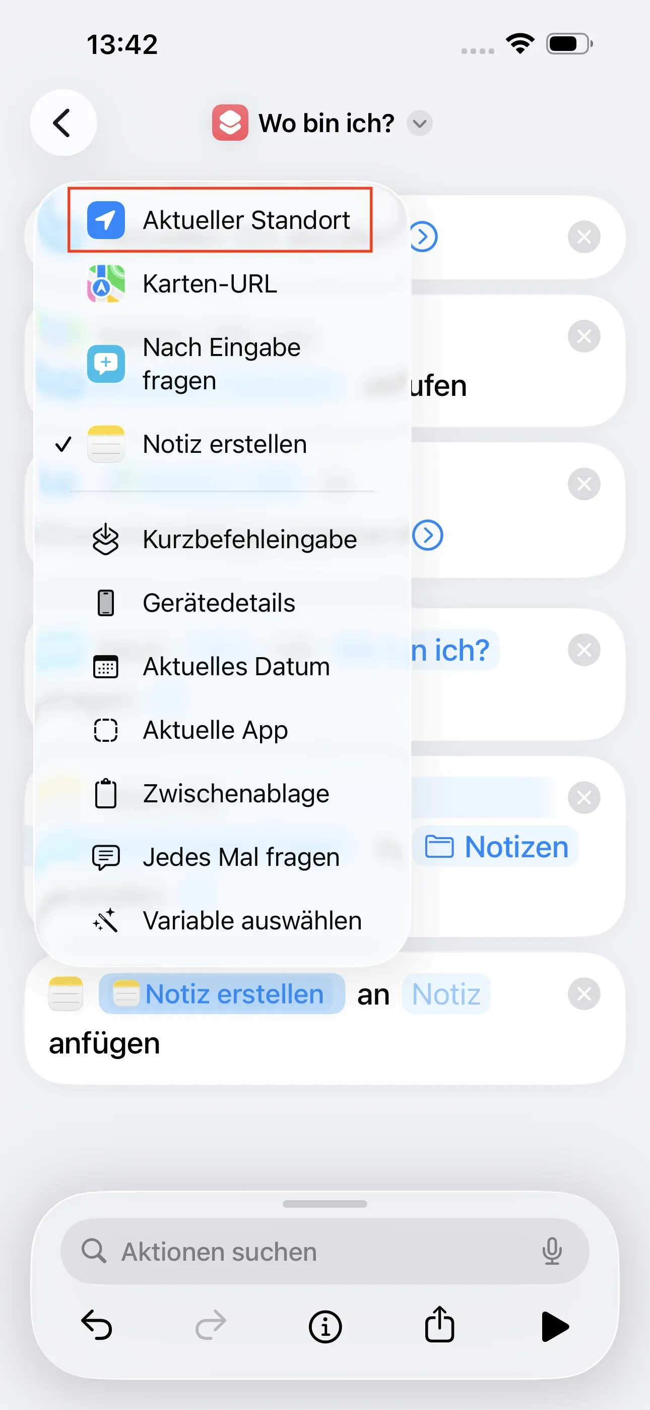 Beim Drücken auf das Feld „Notiz erstellen“ erscheint die Option „Aktueller Standort“. Diese ist rot umrandet.