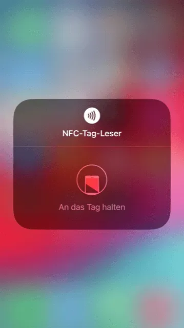 Der NFC-Tag wird über den NFC-Tag-Leser gescannt.